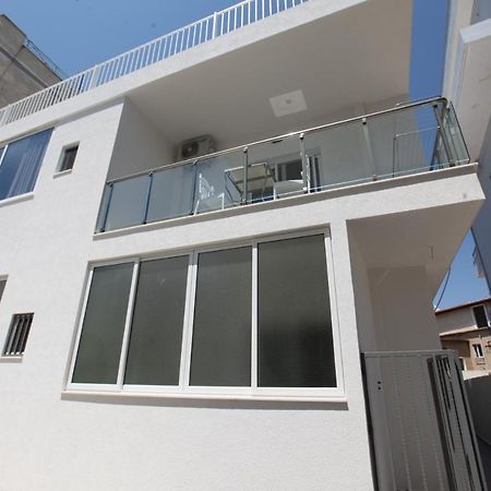 Deda Apartments Саранда Екстер'єр фото
