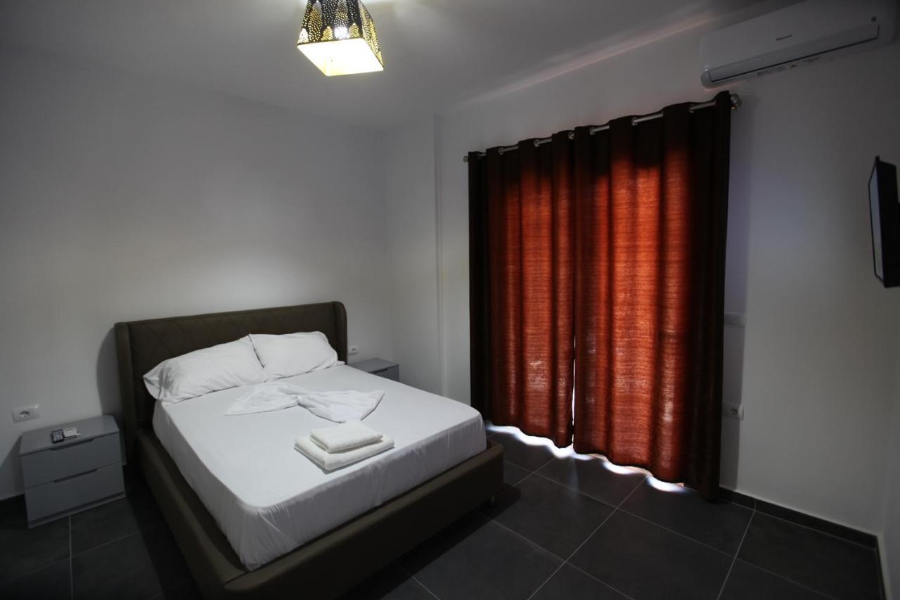 Deda Apartments Саранда Екстер'єр фото
