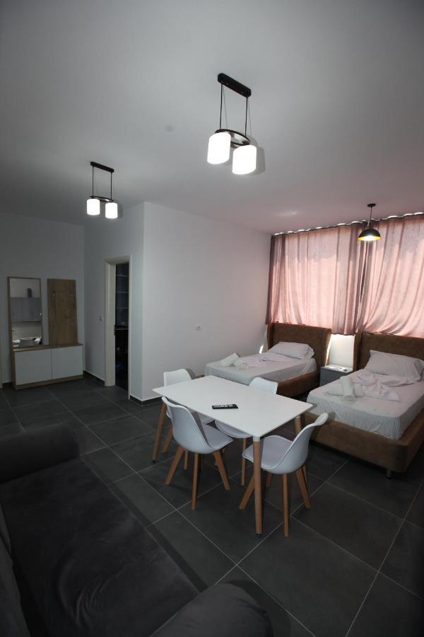 Deda Apartments Саранда Екстер'єр фото