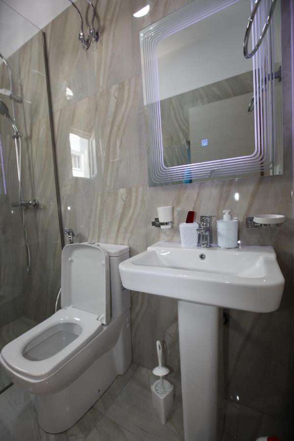 Deda Apartments Саранда Екстер'єр фото