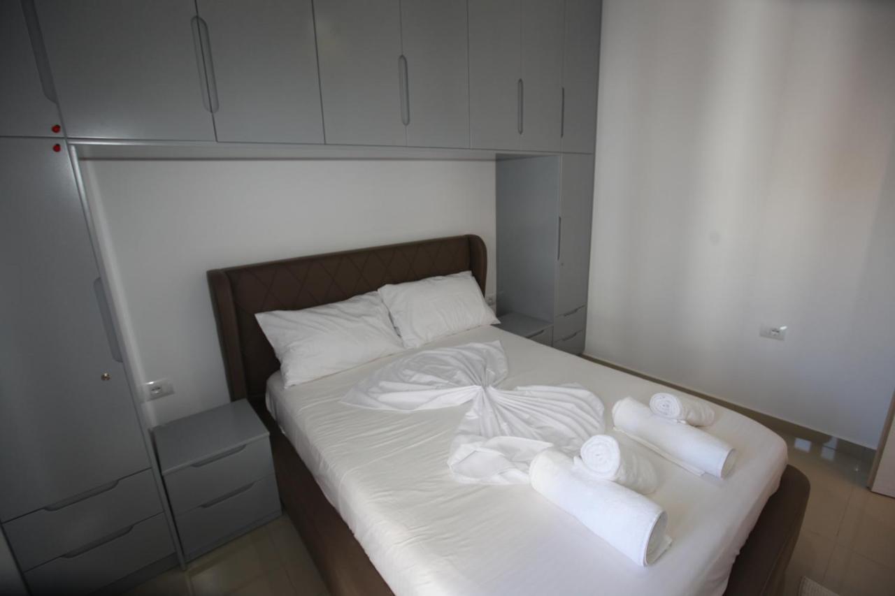 Deda Apartments Саранда Екстер'єр фото