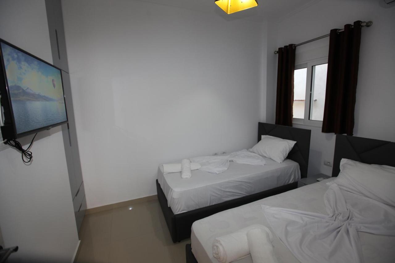 Deda Apartments Саранда Екстер'єр фото