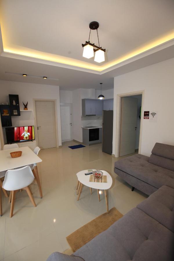 Deda Apartments Саранда Екстер'єр фото